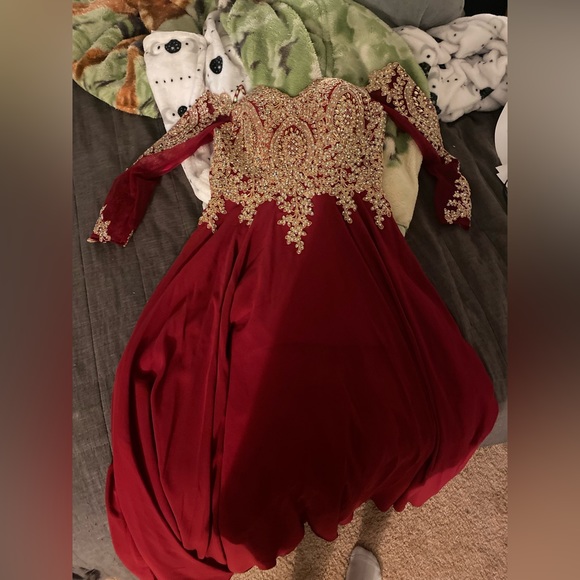 Off the shoulder dress - Picture 1 of 2